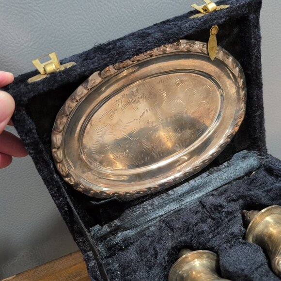 Vintage International Silver Salt & Pepper Shakers Oval Tray Silver-Plated Boxed - Picture 3 of 6